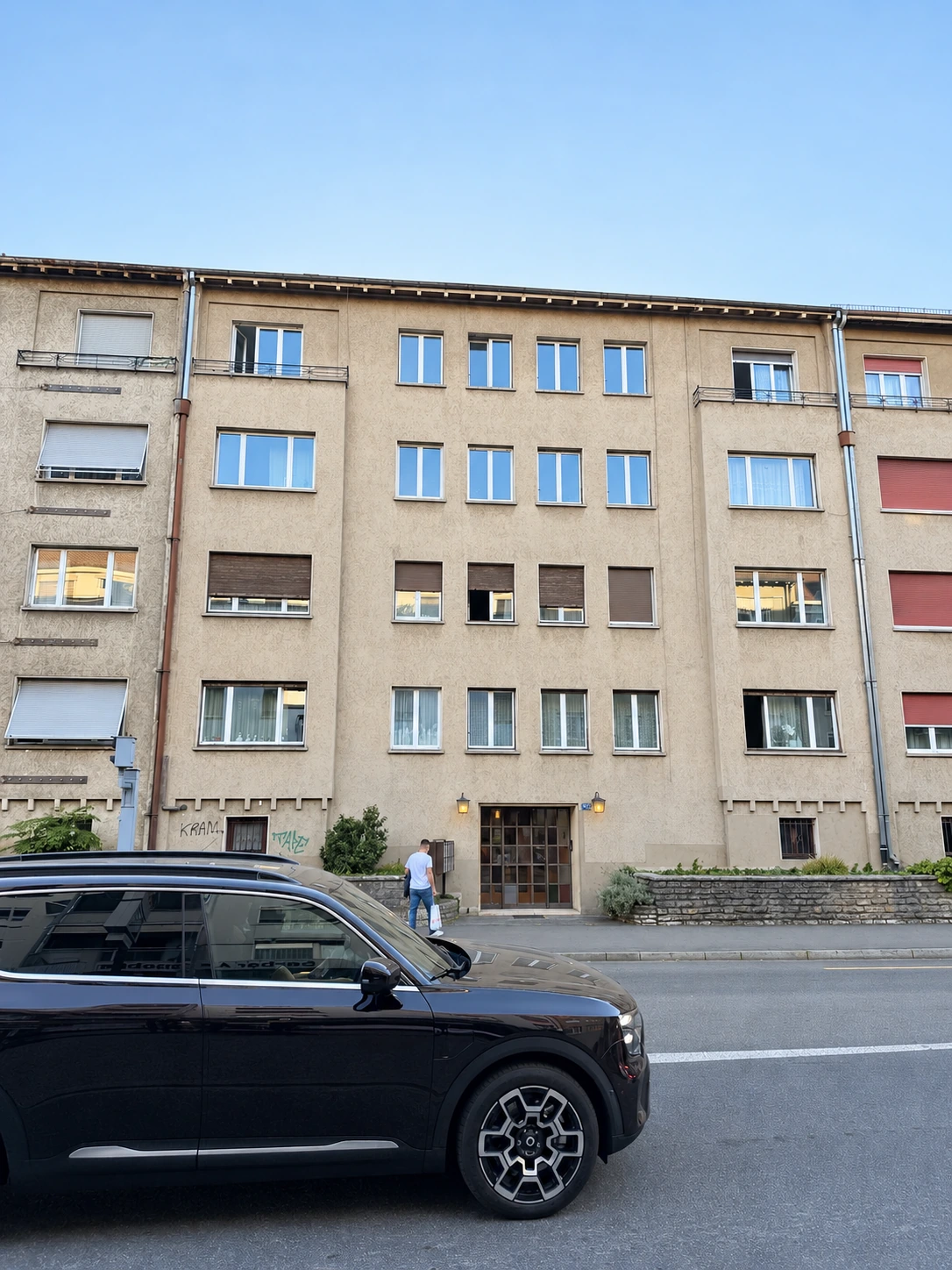 Wasgenring 66 · Strassenfassade